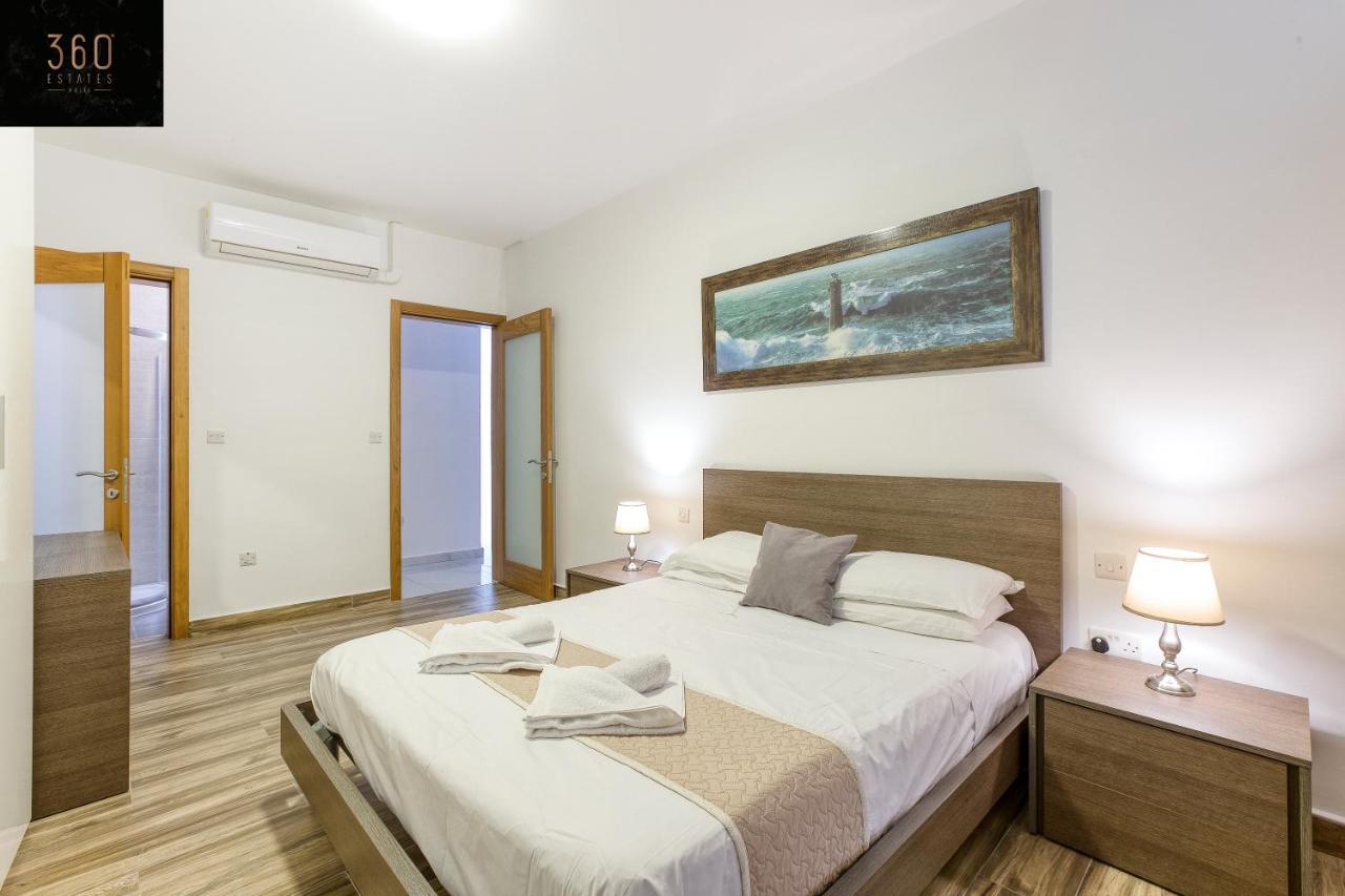 圣保罗湾城Lux Sea Front Penthouse With Breathtaking Views In St Pauls By 360 Estates公寓 外观 照片