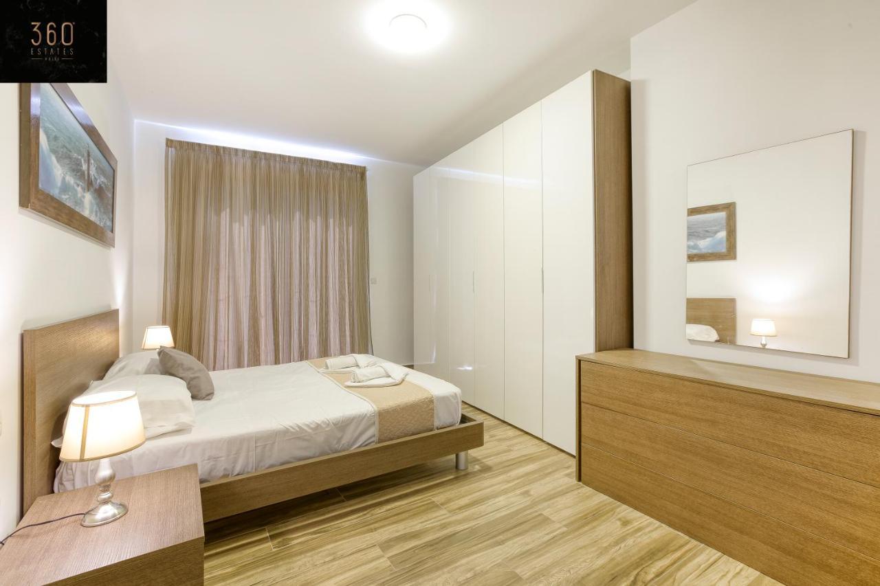 圣保罗湾城Lux Sea Front Penthouse With Breathtaking Views In St Pauls By 360 Estates公寓 外观 照片
