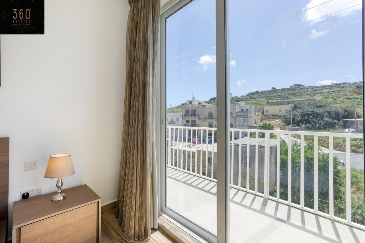圣保罗湾城Lux Sea Front Penthouse With Breathtaking Views In St Pauls By 360 Estates公寓 外观 照片