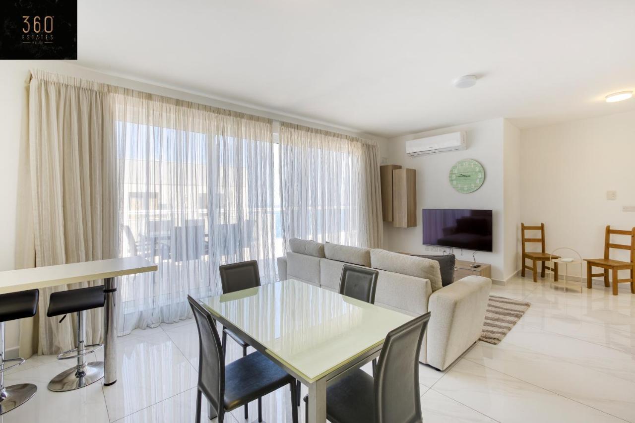 圣保罗湾城Lux Sea Front Penthouse With Breathtaking Views In St Pauls By 360 Estates公寓 外观 照片